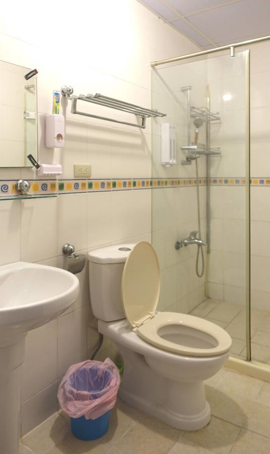 Dolphin Castle Bed and Breakfast Donggang Εξωτερικό φωτογραφία